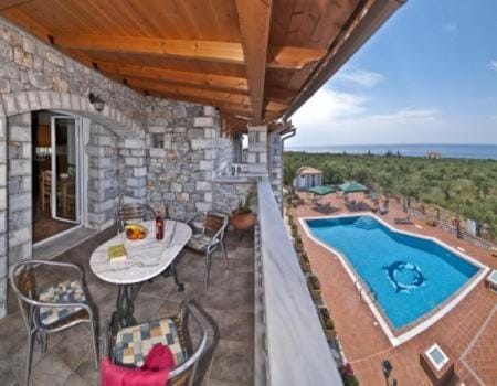 Natural landscape, Bird's eye view, View (from property/room), Balcony/Terrace, Pool view, Swimming pool