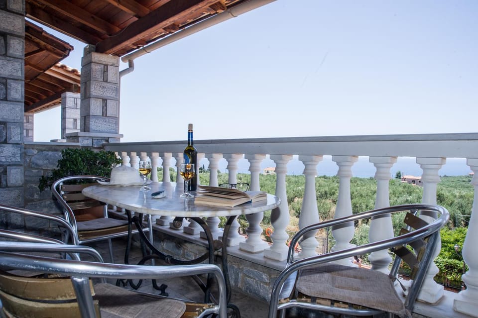 Day, Natural landscape, Balcony/Terrace, Sea view