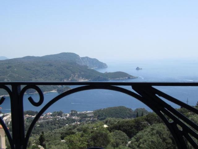 Nearby landmark, Natural landscape, View (from property/room), Balcony/Terrace, Sea view