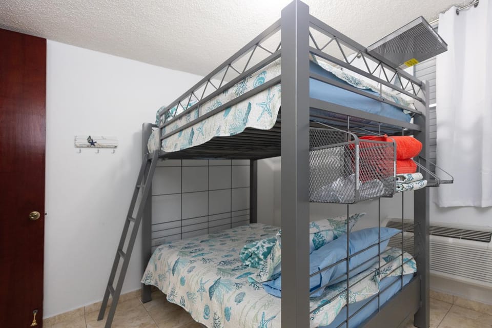 Coqui Beach Home, Paseo del Faro Combate Apartment in Caribbean