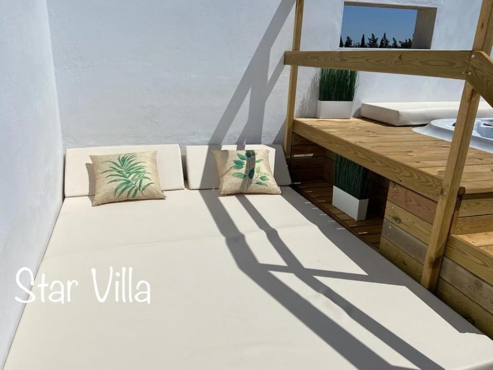 Off site, Solarium, Balcony/Terrace