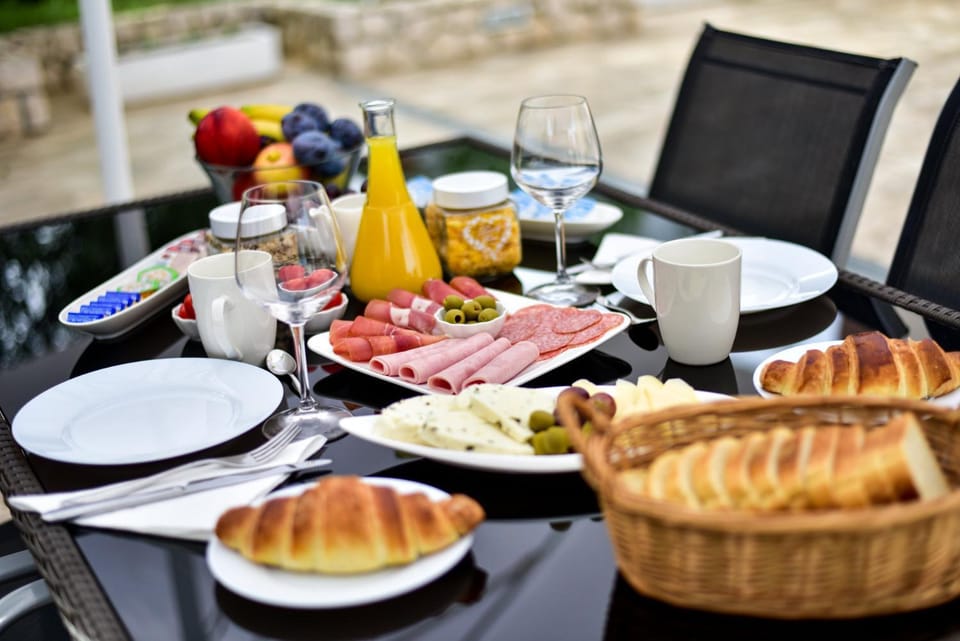 Breakfast