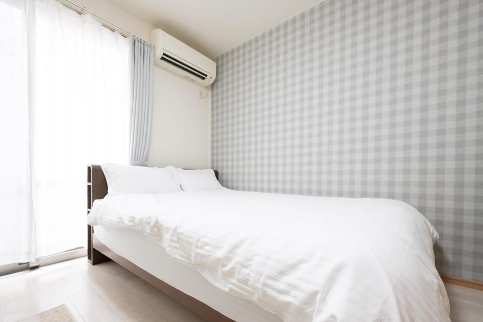 駅近徒歩3分。生活に便利なアパート。長期滞在にもオススメ Apartment in Osaka Prefecture