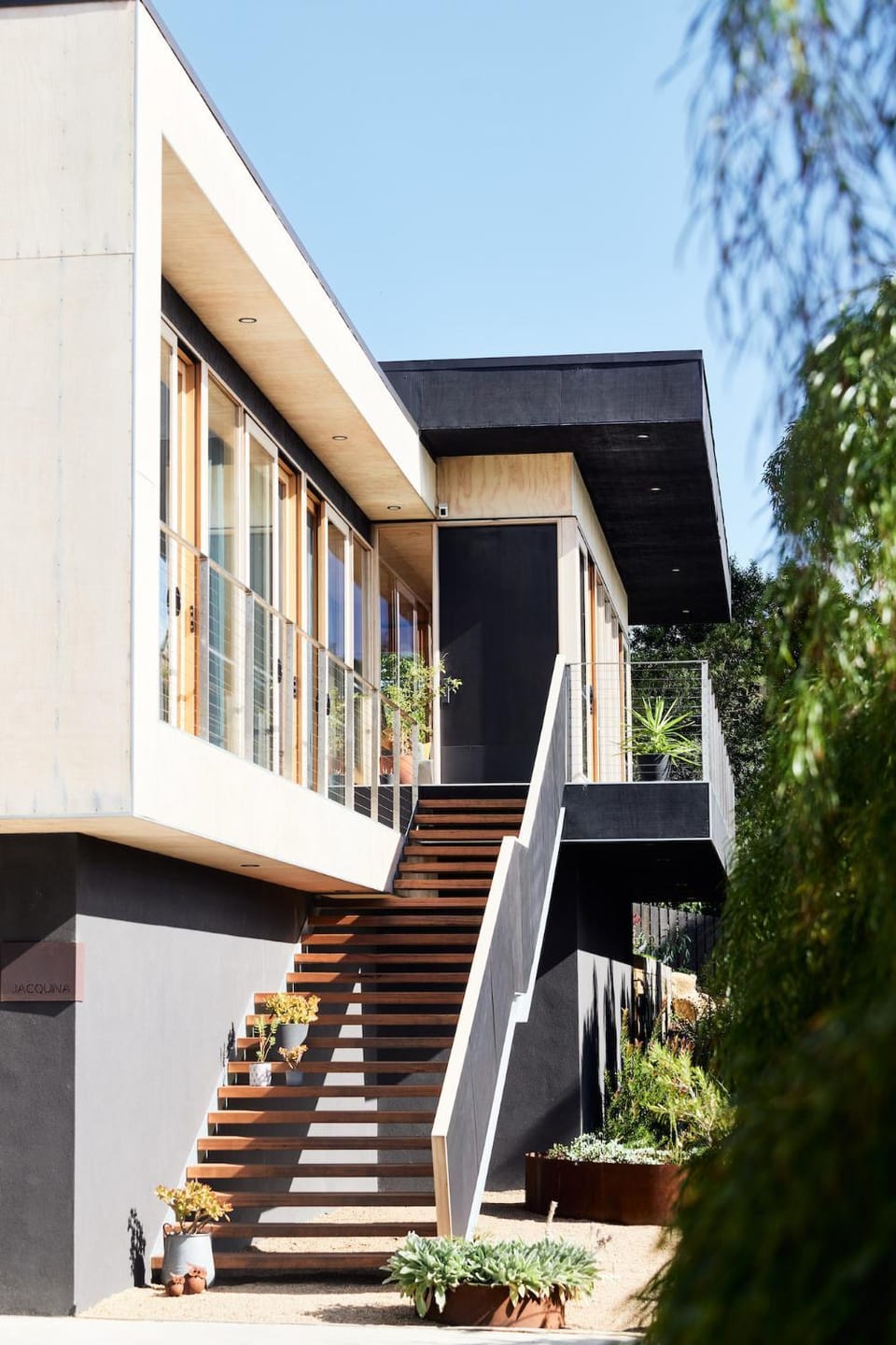 Property building, Day, Garden
