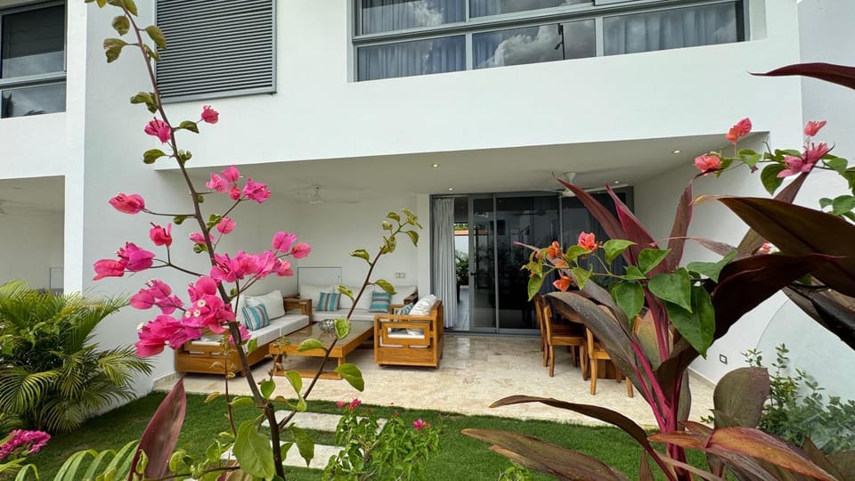 Patio, Garden, Balcony/Terrace