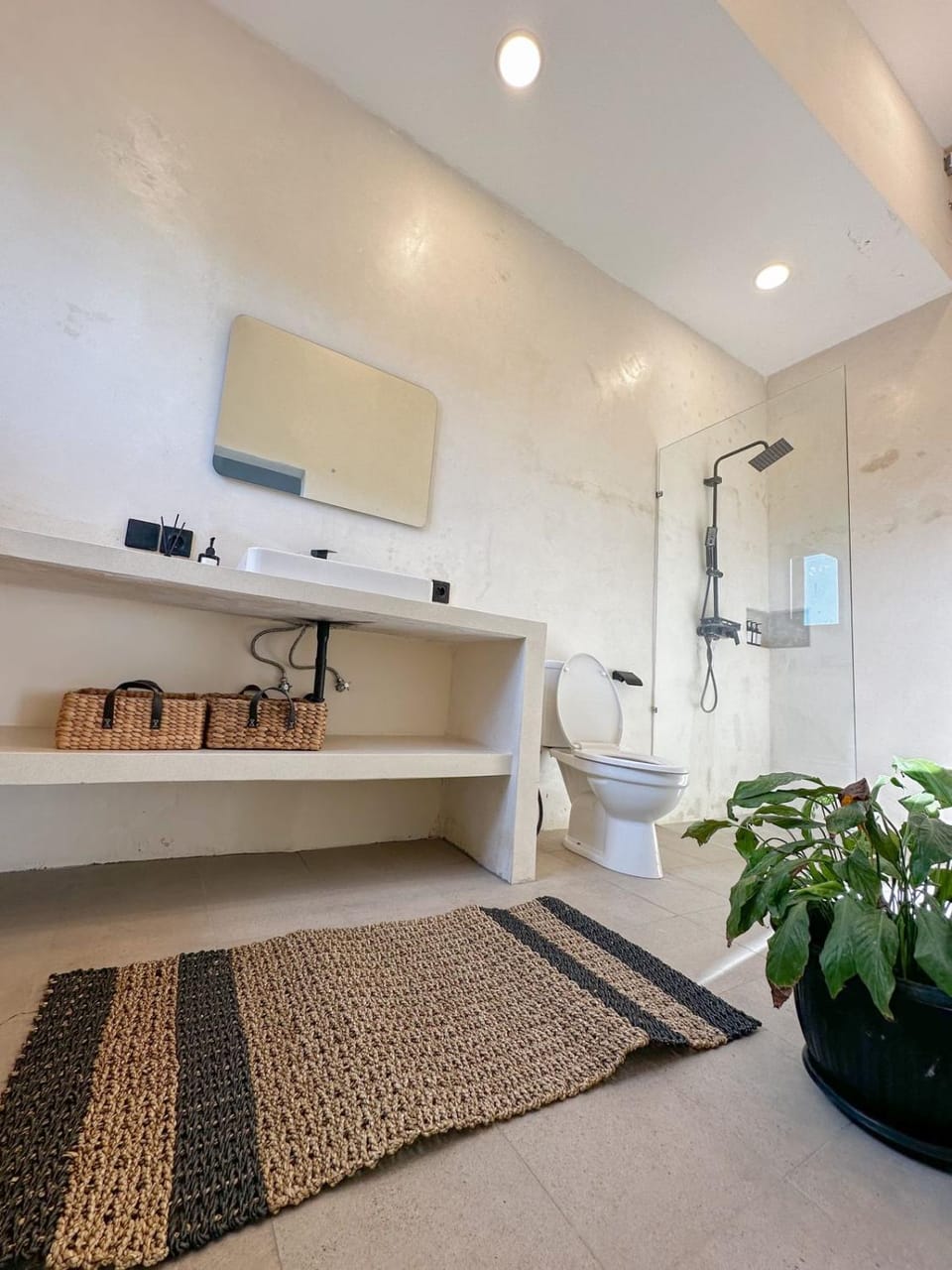 Shower, Toilet, Bathroom