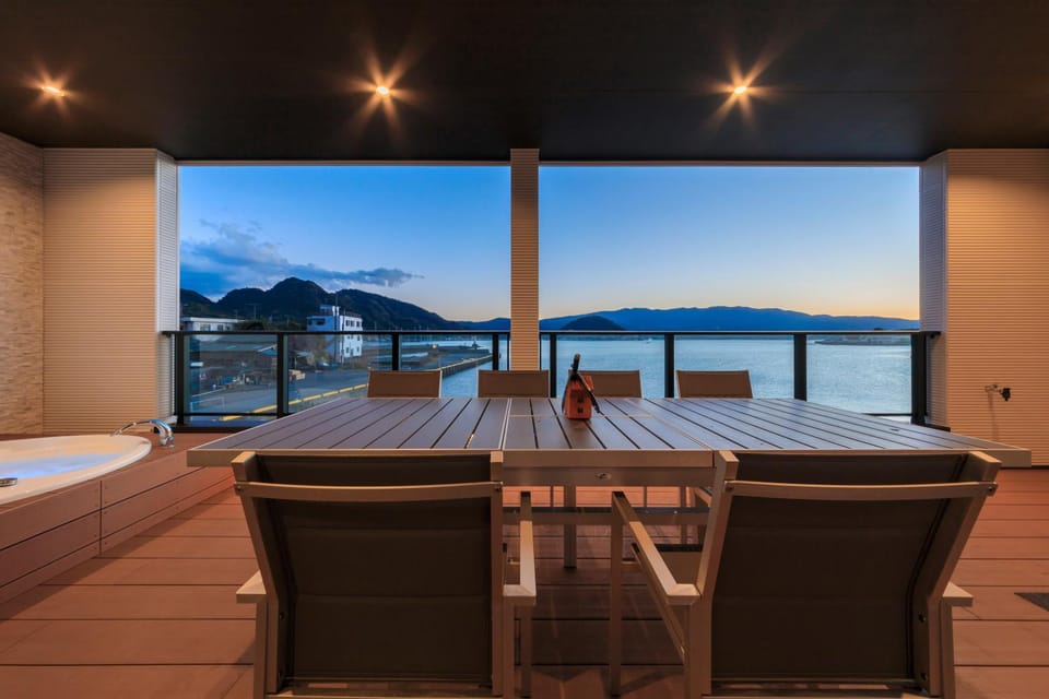 Natural landscape, Balcony/Terrace