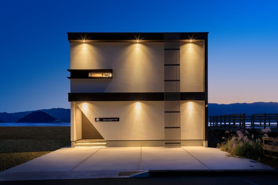 Property building, Night