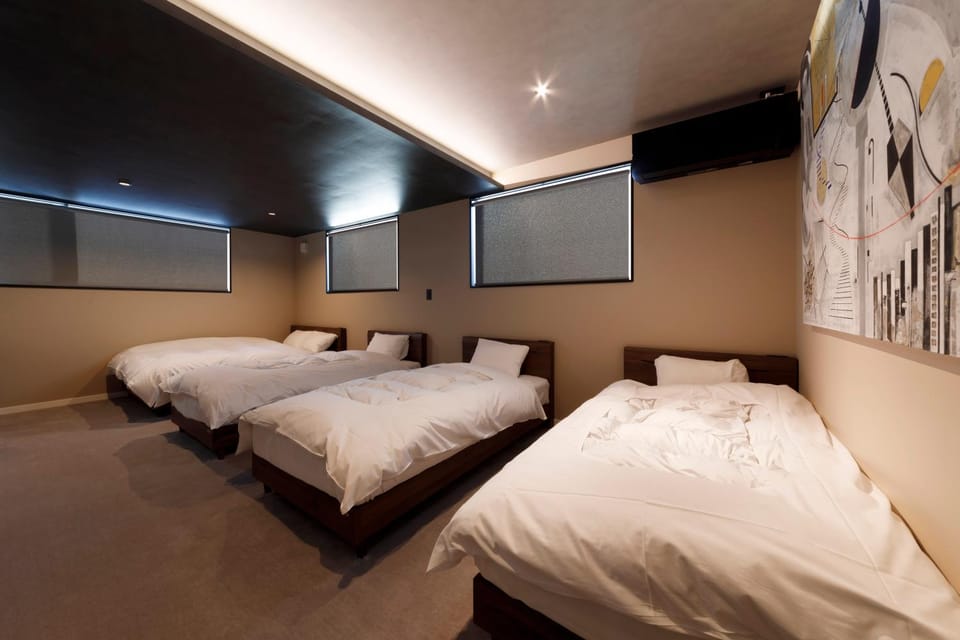 Bed, Photo of the whole room, Bedroom, air conditioner