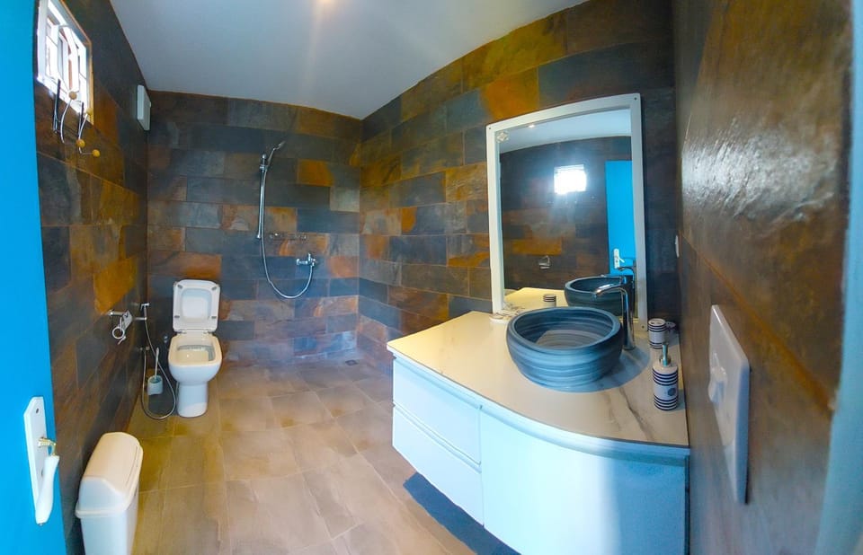 Toilet, Bathroom