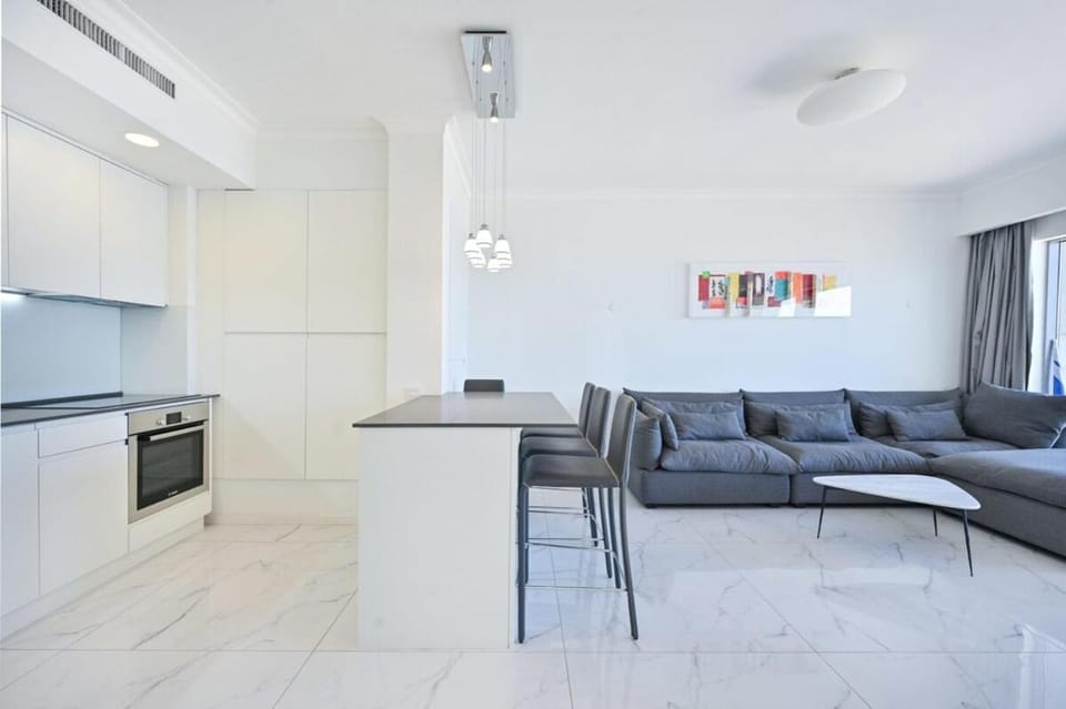 Modern 2BR Amazing Sea View W/Parking by HolyGuest Apartment in Tel Aviv-Yafo
