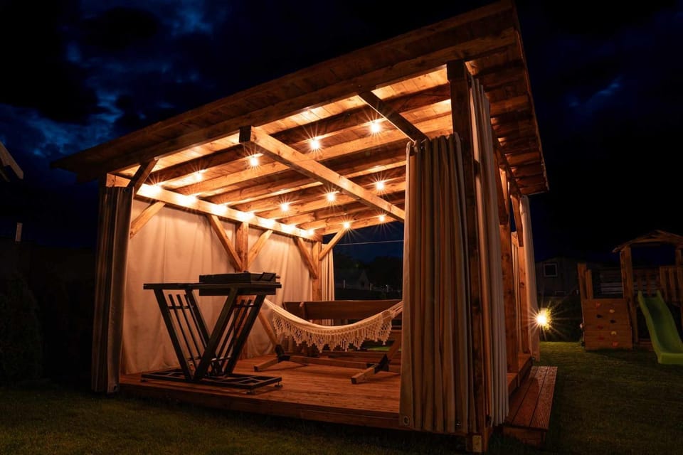 Night, BBQ facilities, Garden, sunbed
