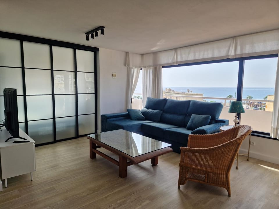 Apartamento primera linea playa Apartment in Torremolinos