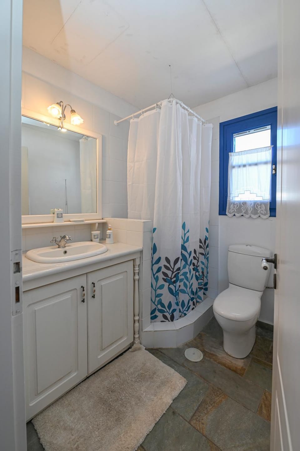 Bathroom, Bath, towels