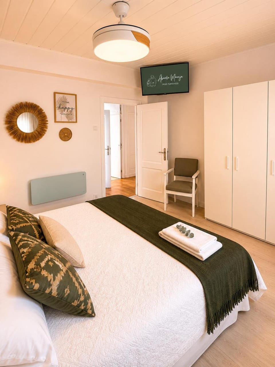 Bed, TV and multimedia, Bedroom, storage, wardrobe