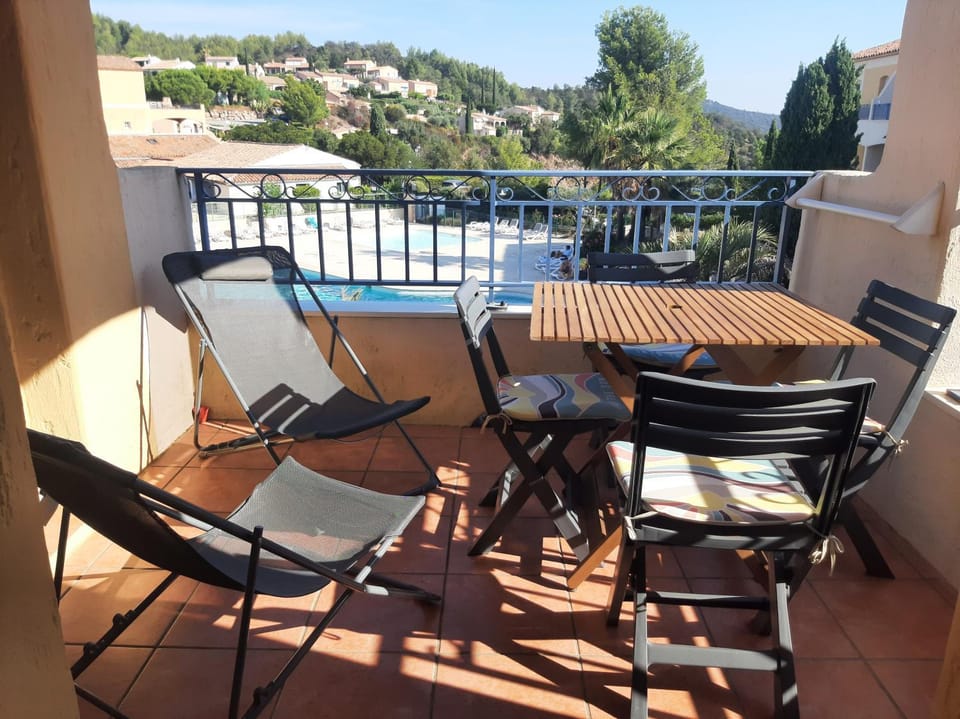 Balcony/Terrace, Balcony/Terrace