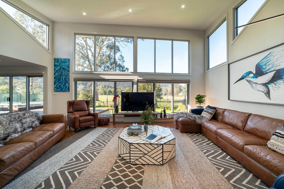 TV and multimedia, Living room, Seating area