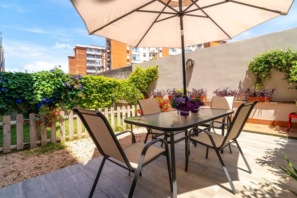 Spring, Day, Garden, View (from property/room), Dining area