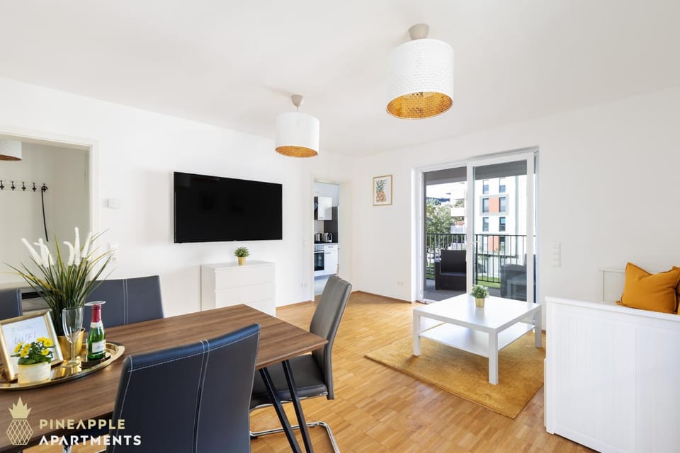 TV and multimedia, Dining area