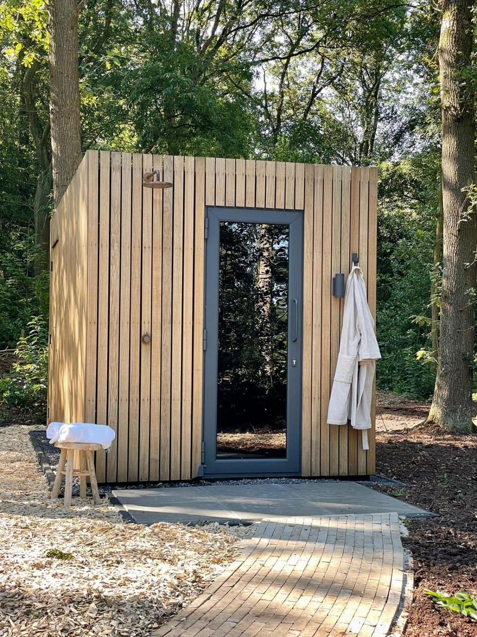 Garden, Sauna