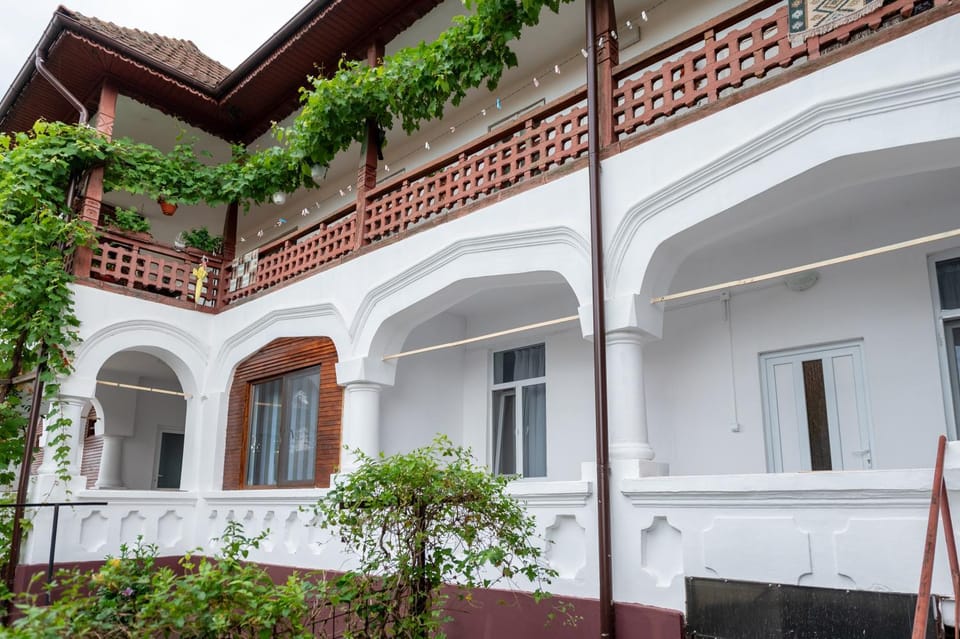 Property building, Balcony/Terrace