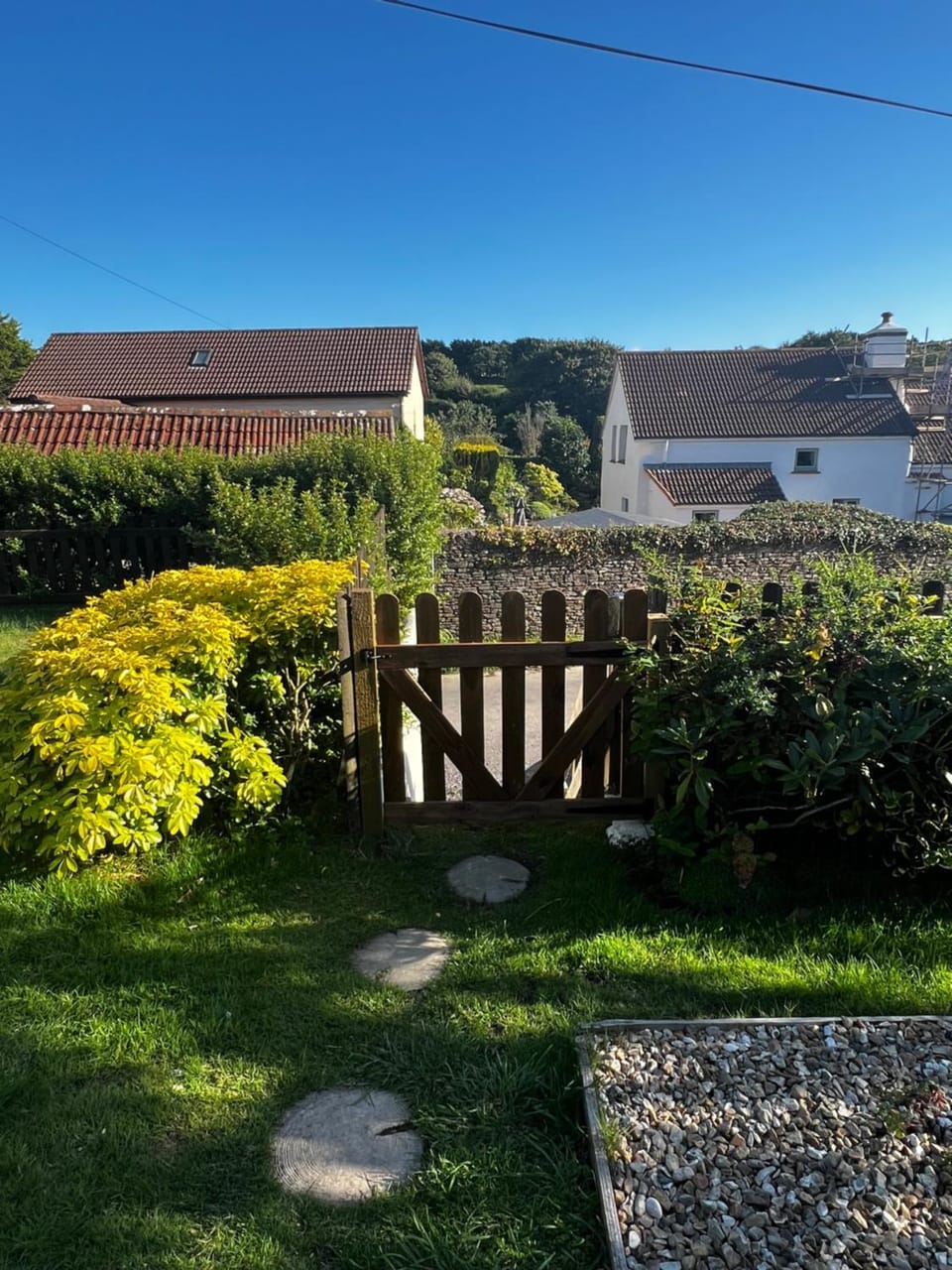 Property building, Spring, Day, Natural landscape, Garden, Garden view