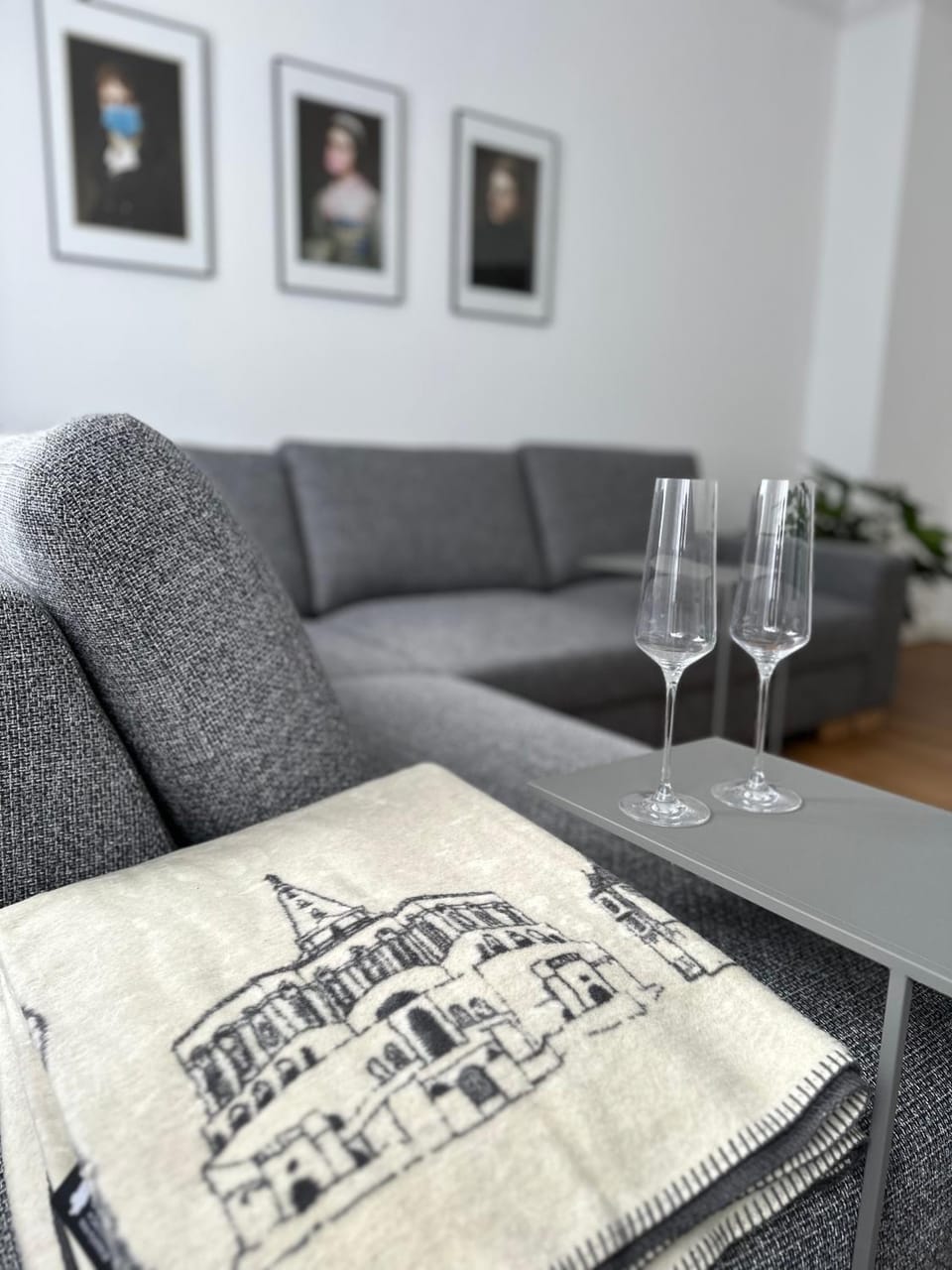 Apartment in Bad Wilhelmshöhe mit großem Balkon im Grünen und kostenfreien Parkplätzen Apartment in Kassel