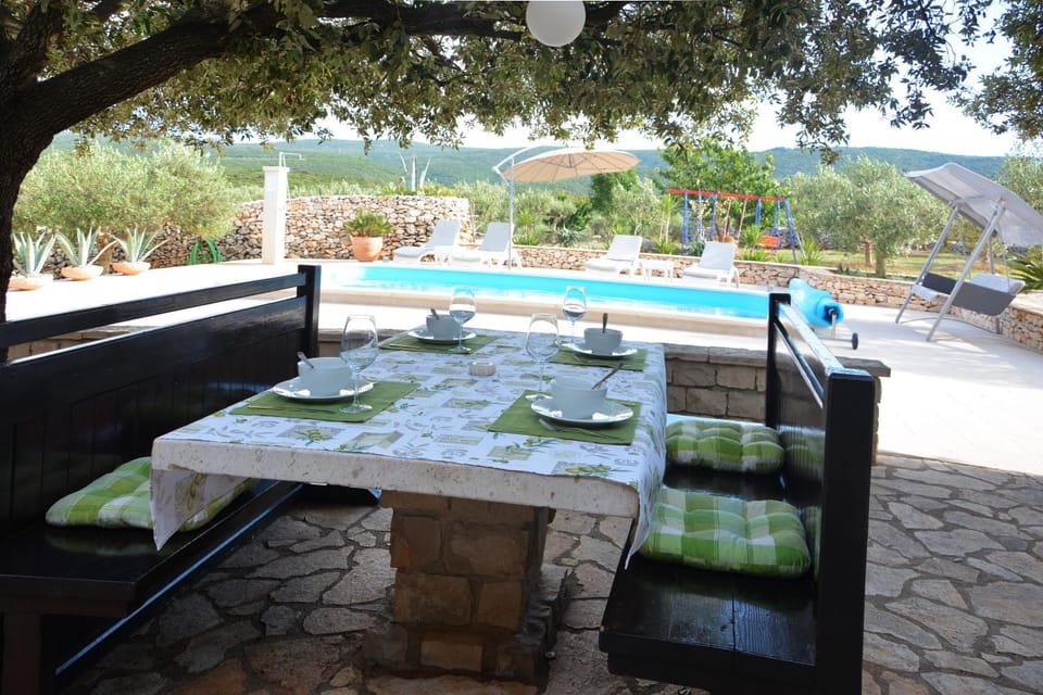 Balcony/Terrace, Swimming pool