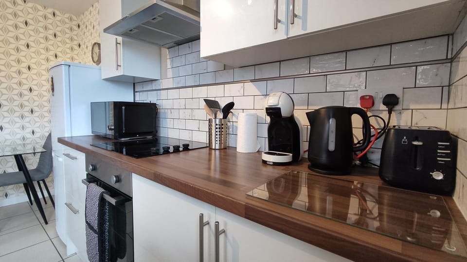 Coffee/tea facilities, minibar, pet friendly, stove, toaster
