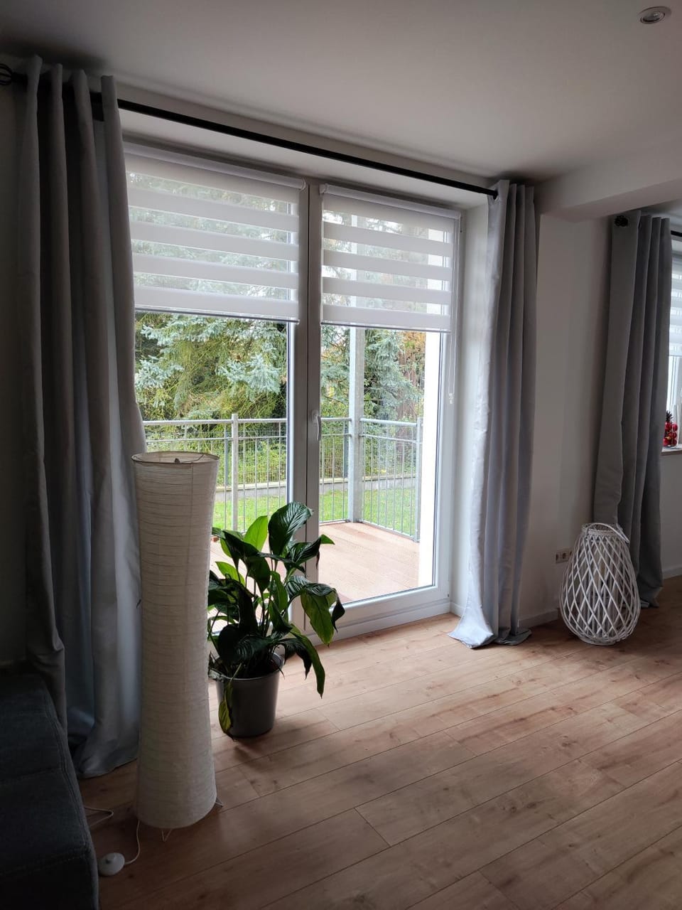Living room, Garden view