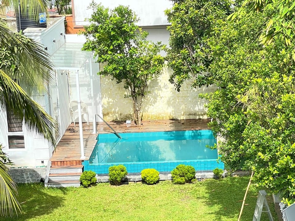 Swimming pool, Swimming pool
