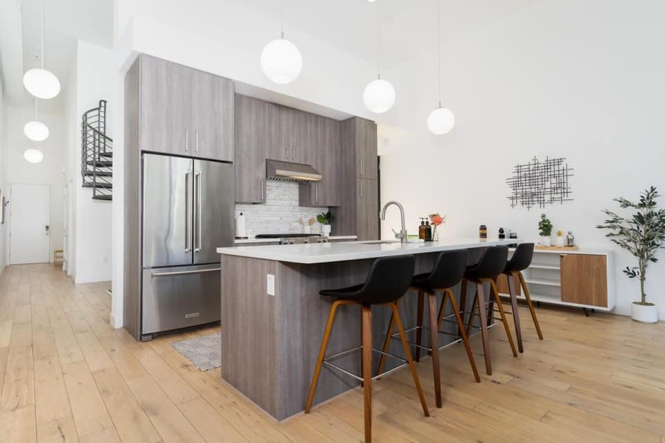 Bright and Trendy - Panoramic - Chic - Prime Location House in San Diego