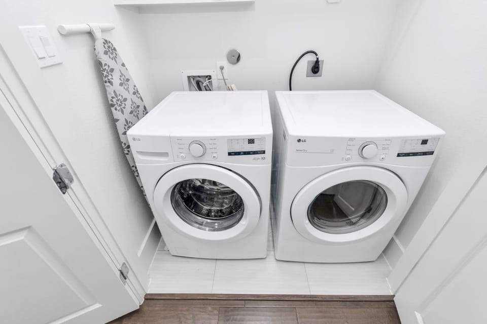 laundry, washing machine, dryer