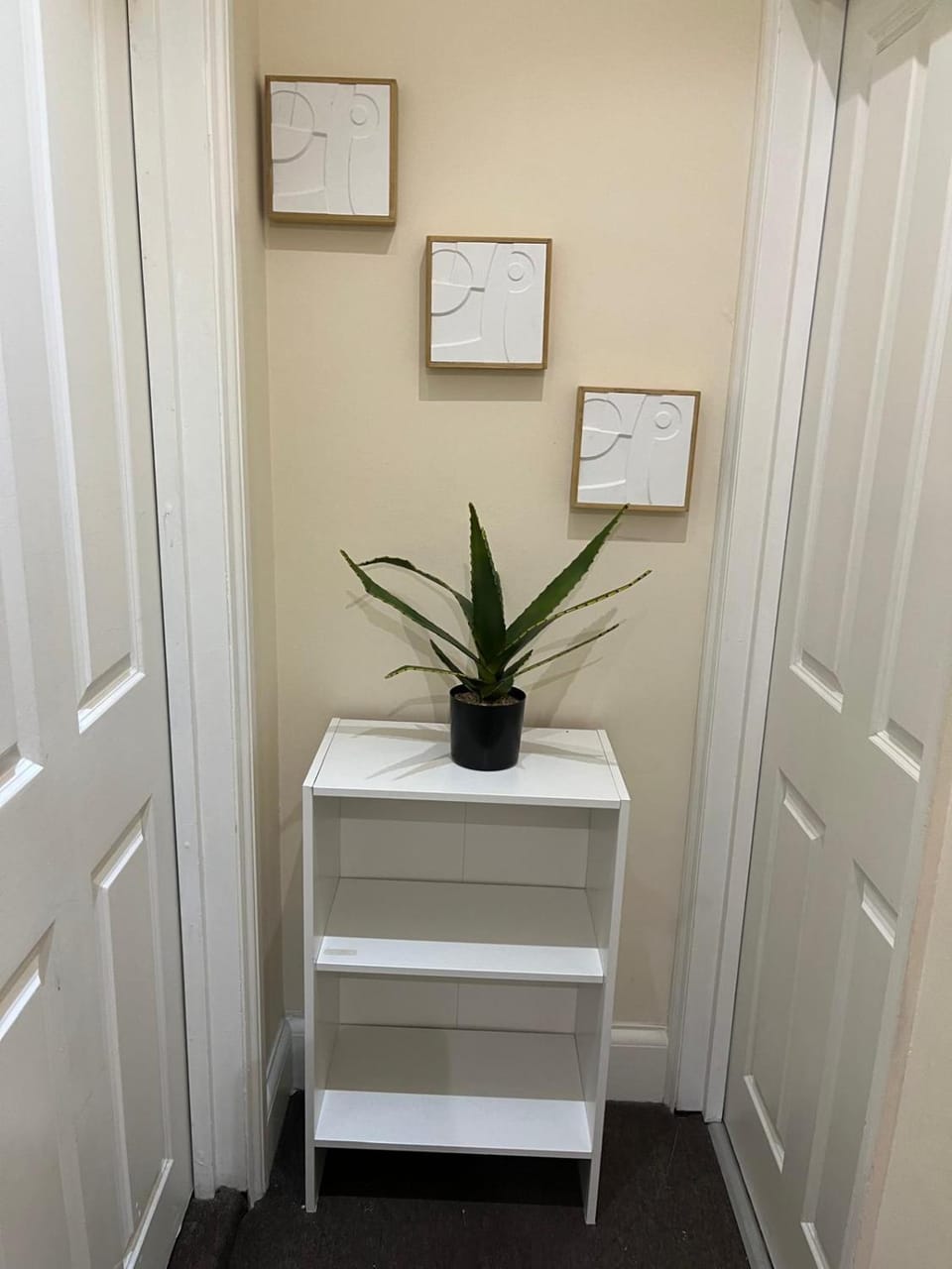 Quiet and cozy 2 SEPERATE BEDROOMS and 2 BATHROOM with terrace Apartment in London Borough of Islington