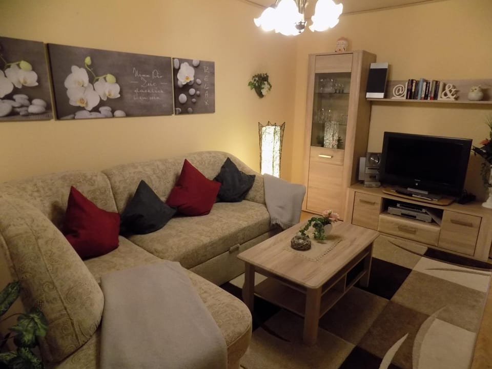 Living room, Photo of the whole room, Seating area