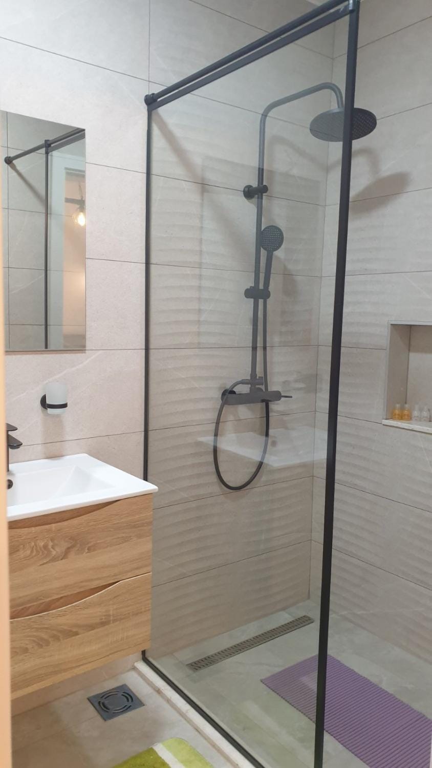 Shower, Bathroom
