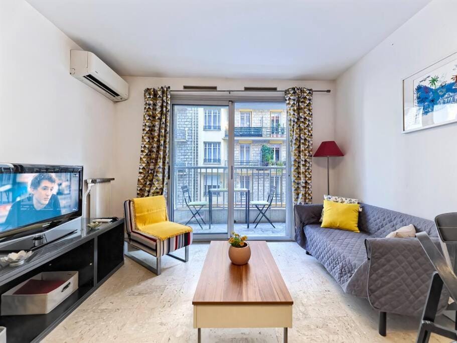 Superbe Appartement Près de la Gare-Clim-Wifi-Espace dedié au Travail Apartment in Nice
