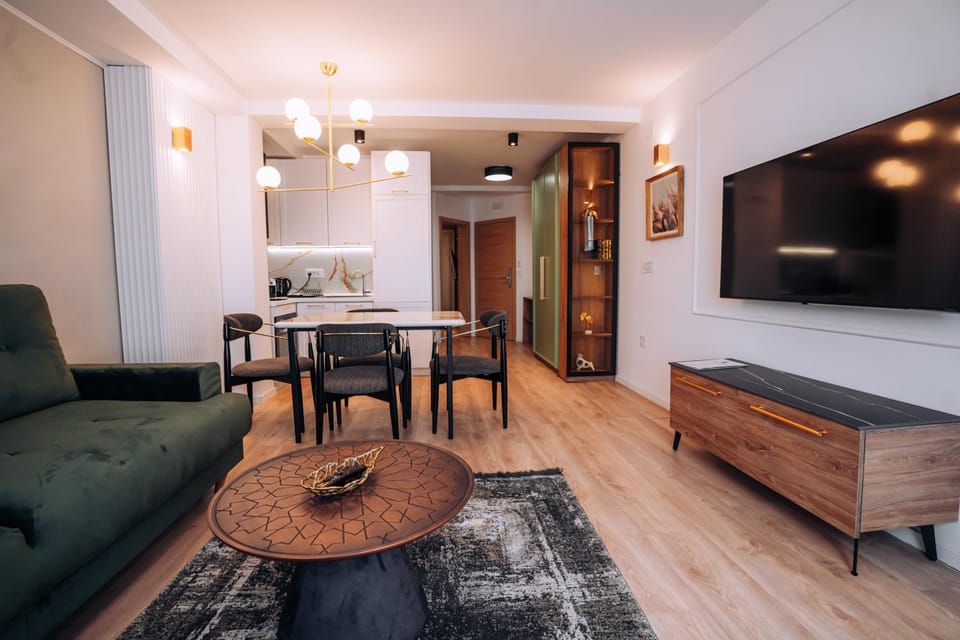 Coffee/tea facilities, Kitchen or kitchenette, Living room, Decorative detail, Dining area, kitchen