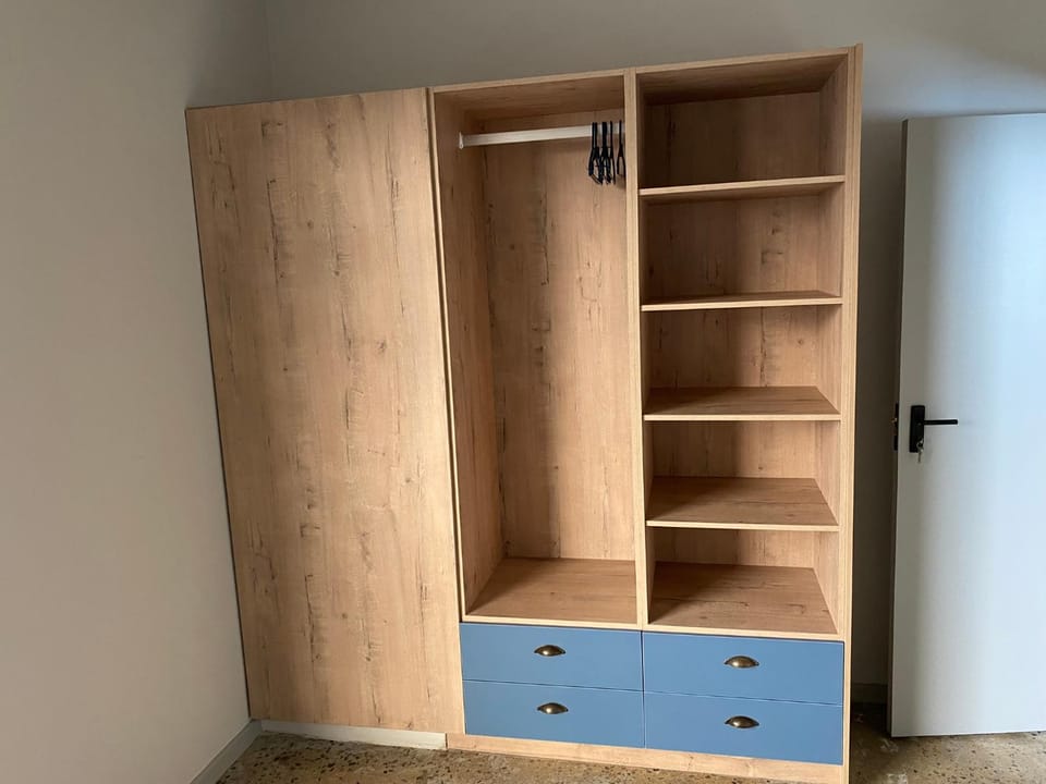 wardrobe