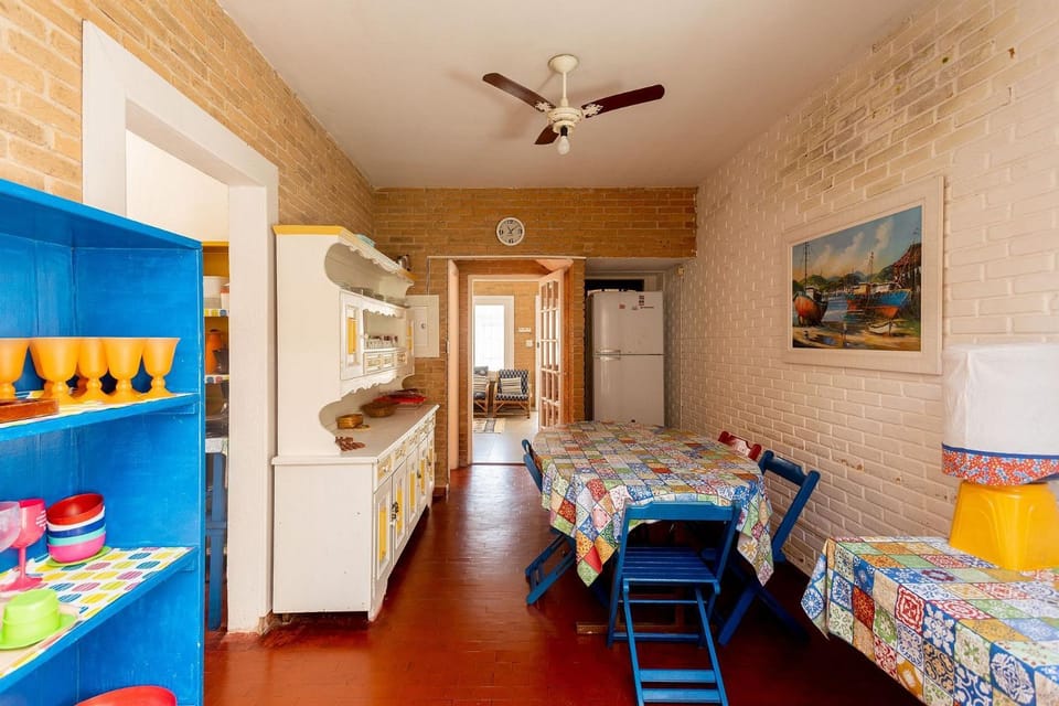 Kitchen or kitchenette, Lunch, Dinner