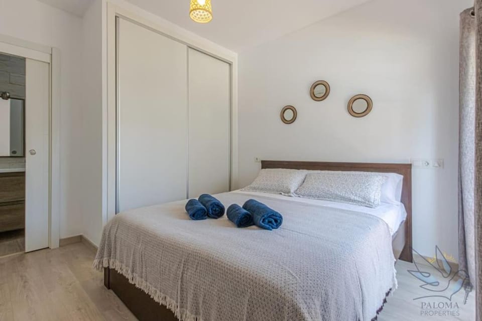 BenalRoma spacious apartment 50 mt from the beach Apartment in Benalmadena