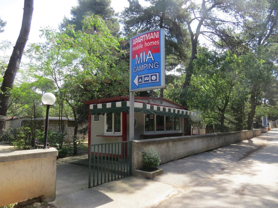 Facade/entrance, Street view