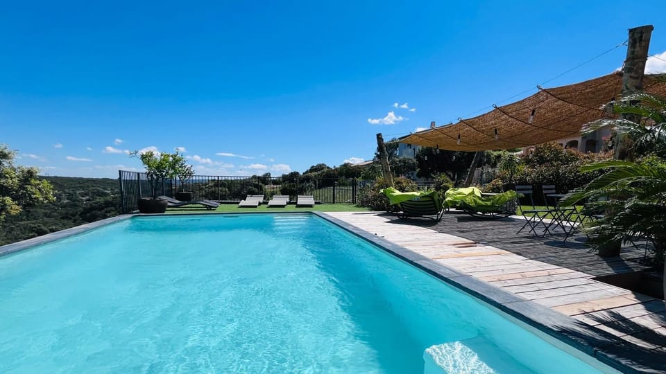 Villa climatisée piscine billard ping-pong Villa in Provence-Alpes-Côte d'Azur