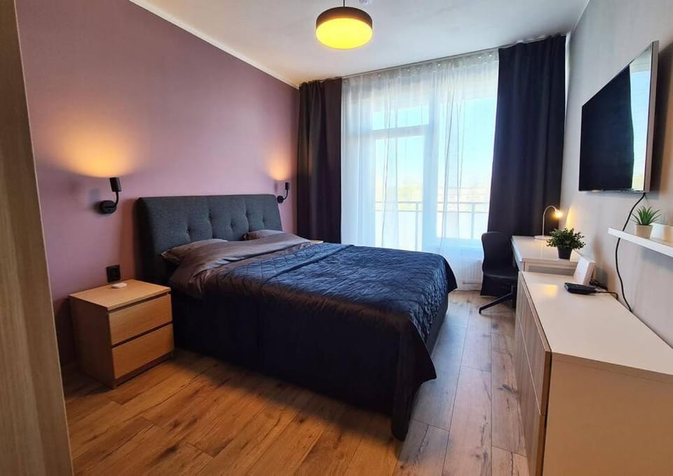 Stylish apartment with parking & spacious balcony Apartment in Riga