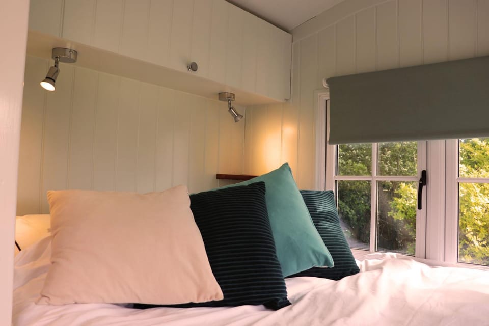 Cobo Cottage Bed and Breakfast in Chichester District