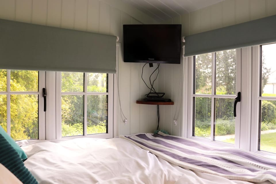Cobo Cottage Bed and Breakfast in Chichester District