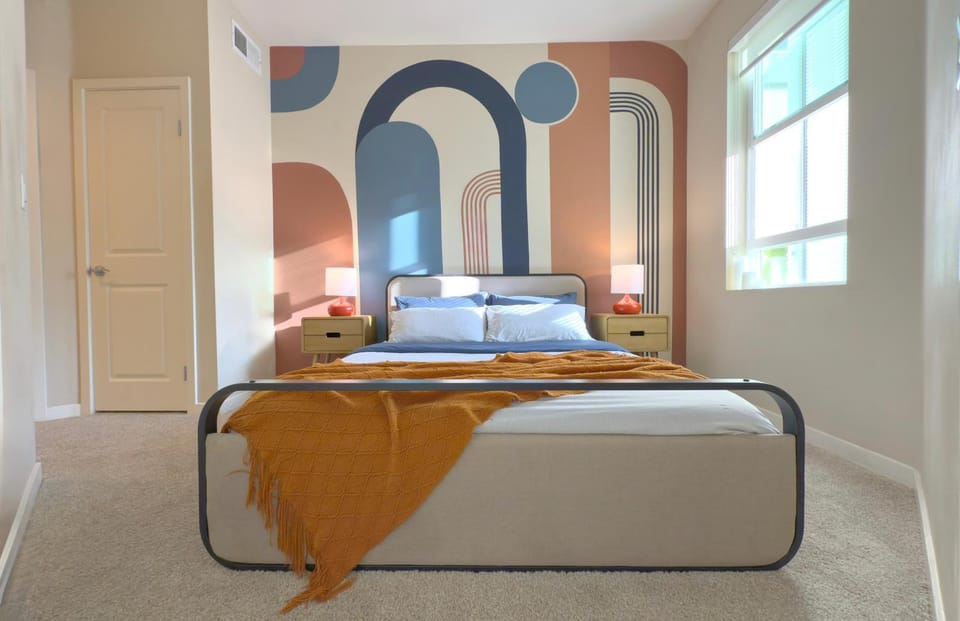 Creative 2 Levels Penthouse Apartment in San Fernando Valley