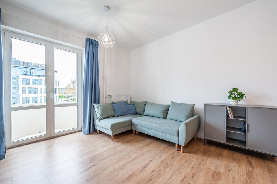 Communal lounge/ TV room, TV and multimedia, Living room, Dining area