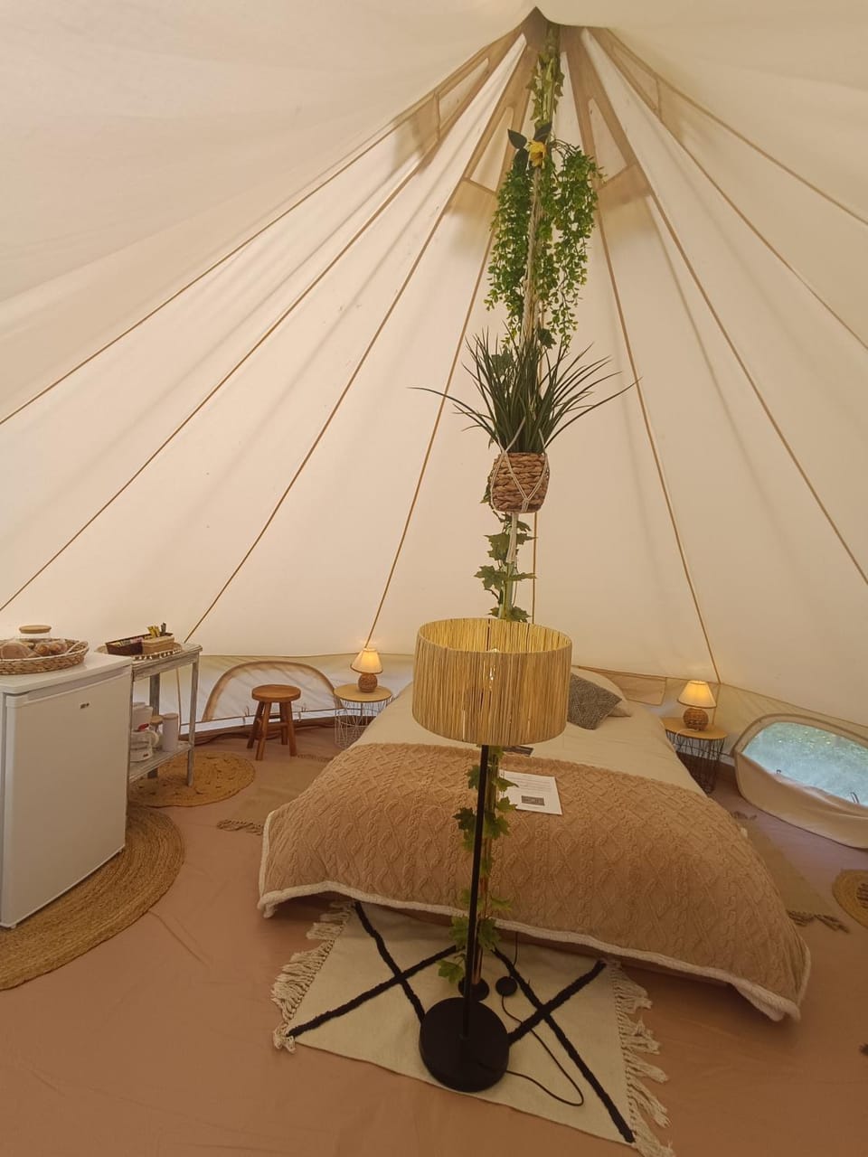 Tente entre Vichy et le PAL " ô Rêves Atypiques" Luxury tent in Auvergne-Rhône-Alpes