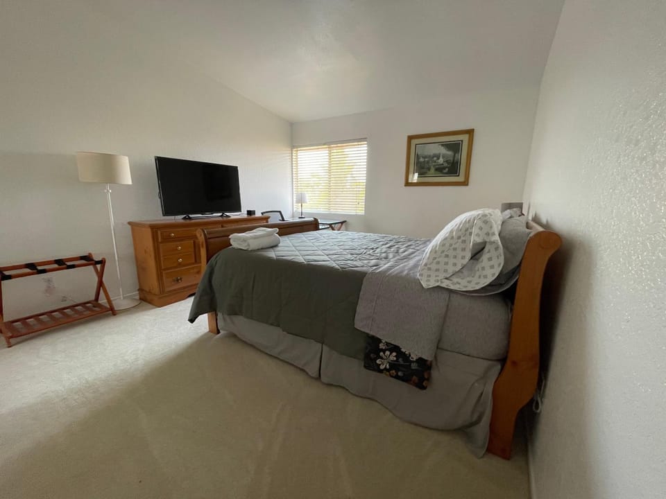 Ploy Vacation rental in Monterey Park